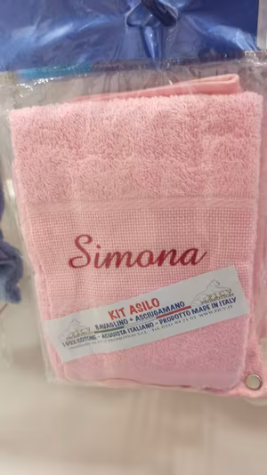 set asciugamano e bavetta