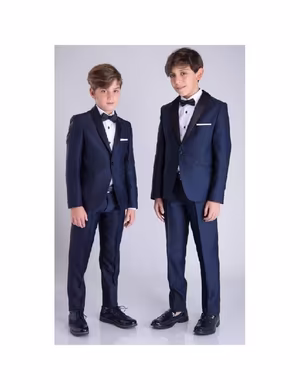 Completo elegante bimbo