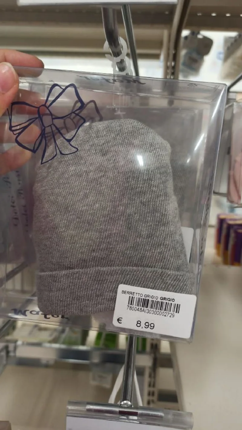 berretto grigio