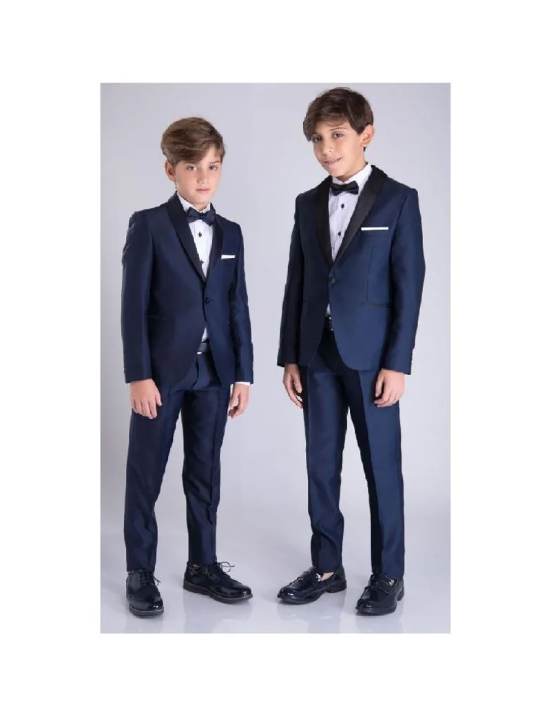 Completo elegante bimbo