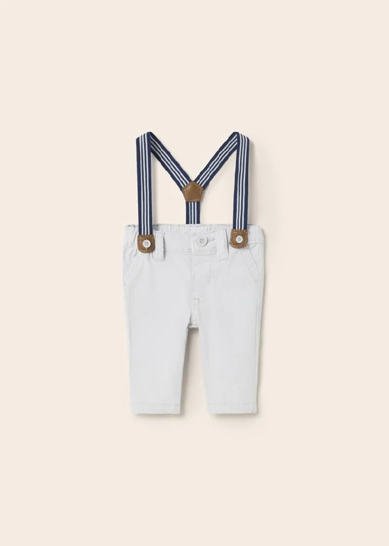 Pantalone con bretelle